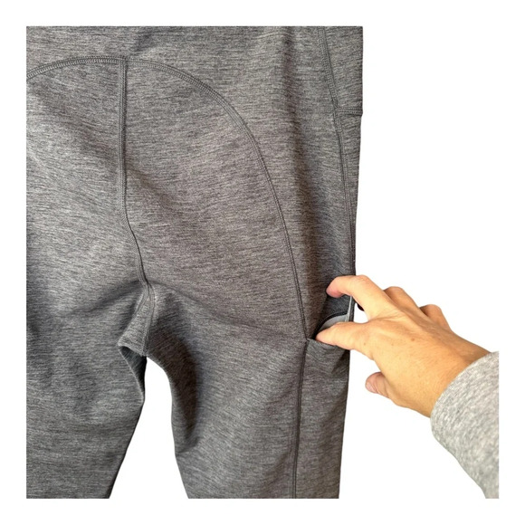 Athleta Ultimate Stash Pocket Capri Leggings SuperSonic Gray Heather. EUC. Small - Picture 9 of 13